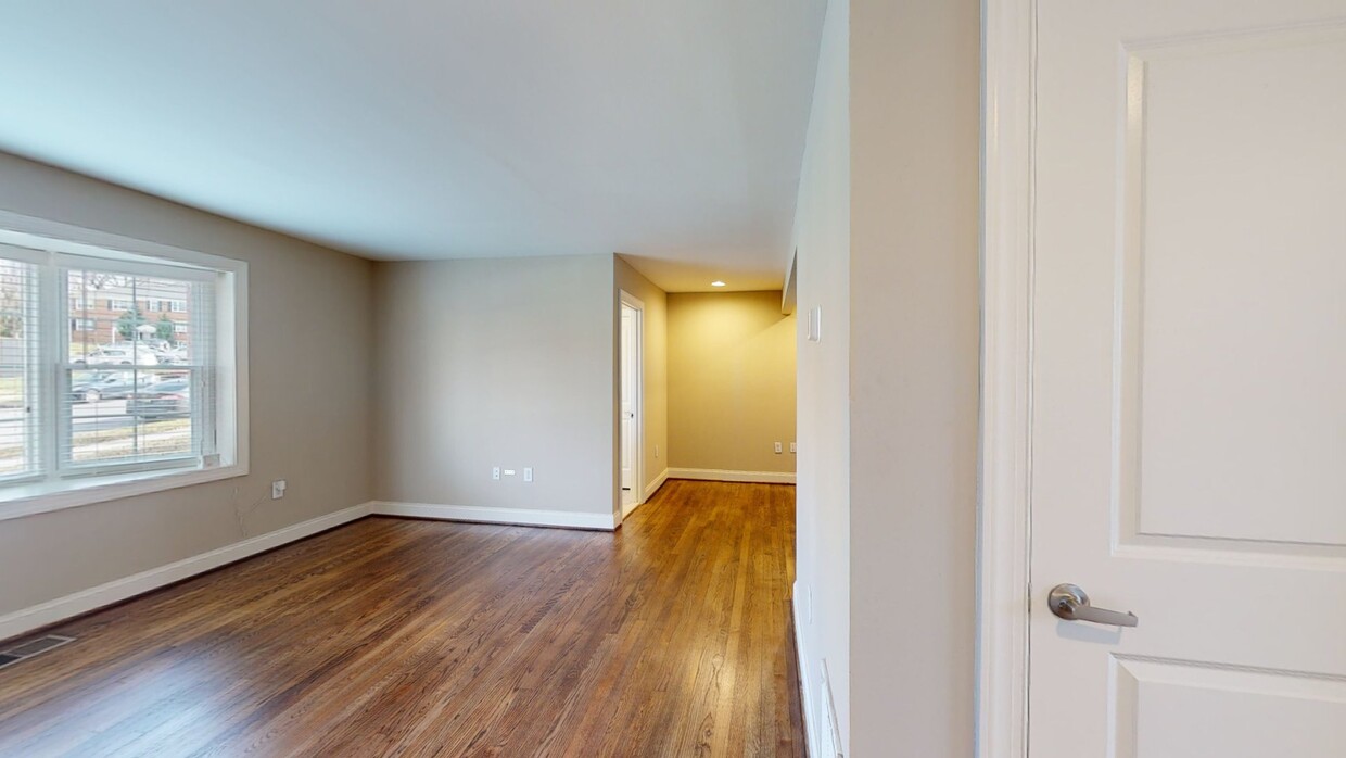 Photo - Rodgers Forge Apartments