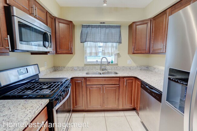 Building Photo - 3 br, 2 bath House - 2351 Derbyshire Road