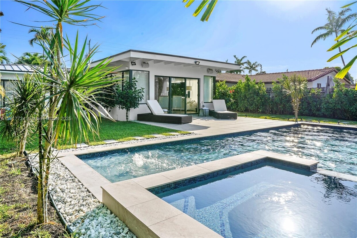 Foto principal - 1625 Daytonia Rd