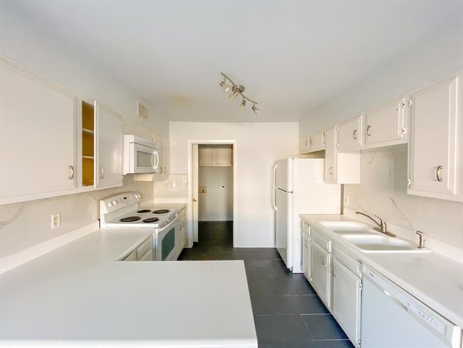 Foto del edificio - 1106 Park Meadow Dr