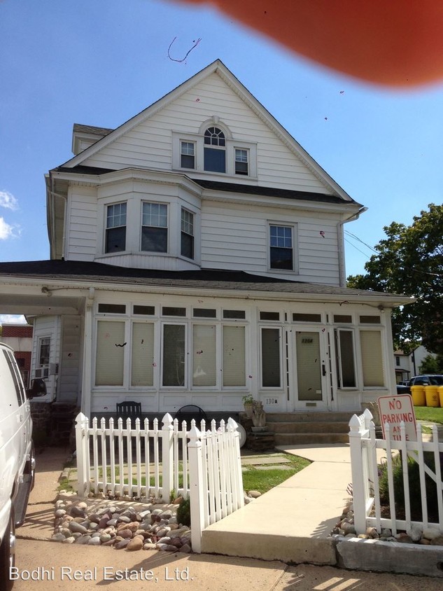 Primary Photo - 130 Coulter Ave