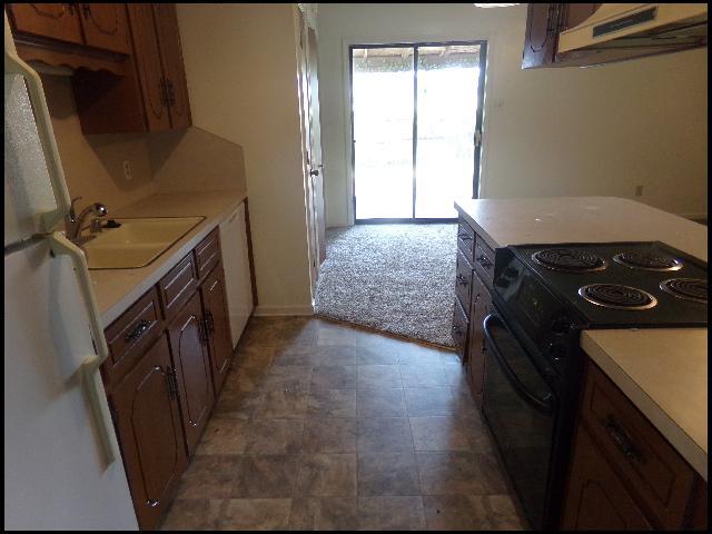 Building Photo - 711 Briar Ridge Ct