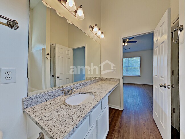 Building Photo - 78 Red Maple Way