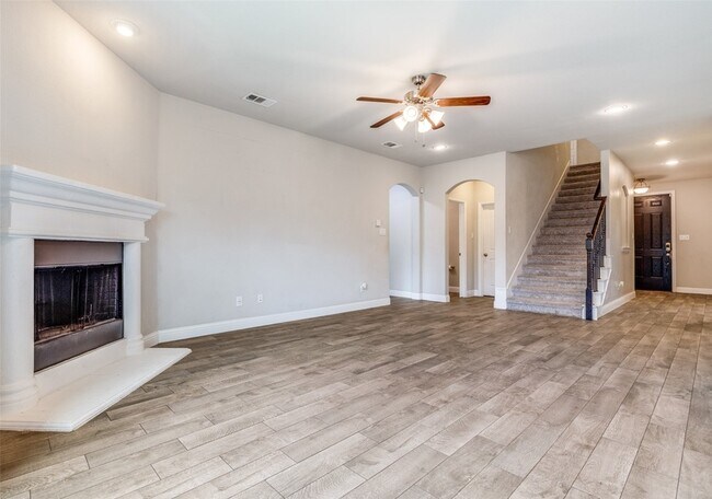 Foto del edificio - 16333 Amistad Ave