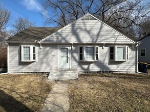 Building Photo - 6641 Flora Ave