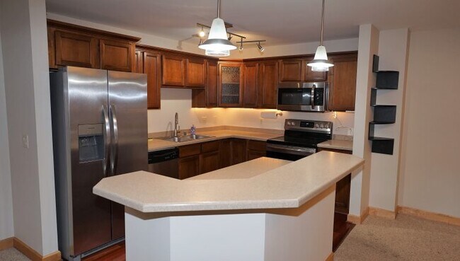 Foto del edificio - 8253 Mayo Dr