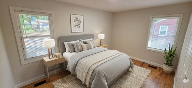 Building Photo - 2076 Seneca Dr