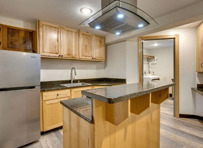 Building Photo - 6524 SE 87th Ave