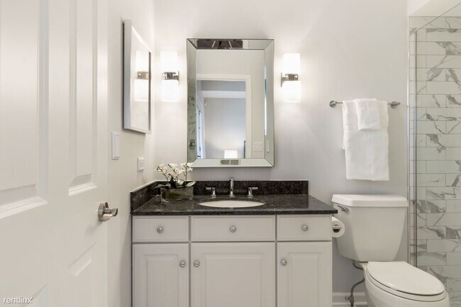 Foto del edificio - 2 br, 2 bath Condo - 3539 N Racine Ave