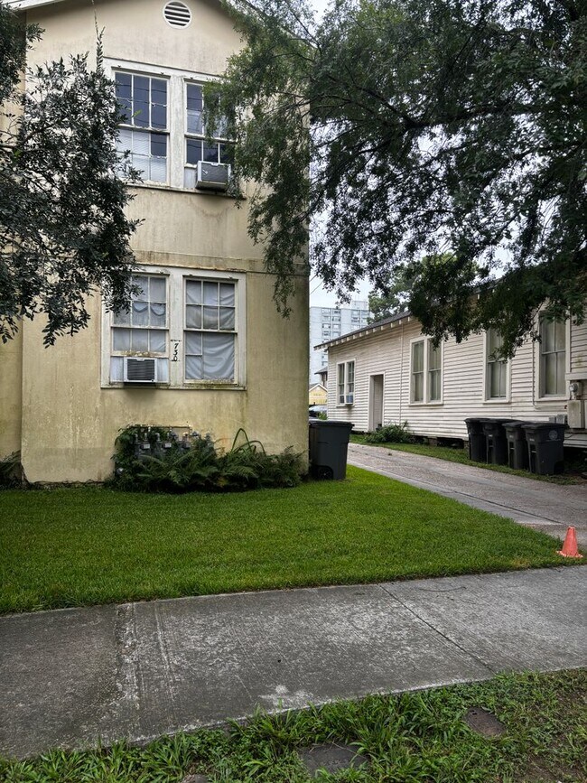 Foto del edificio - 730 Spanish Town Rd