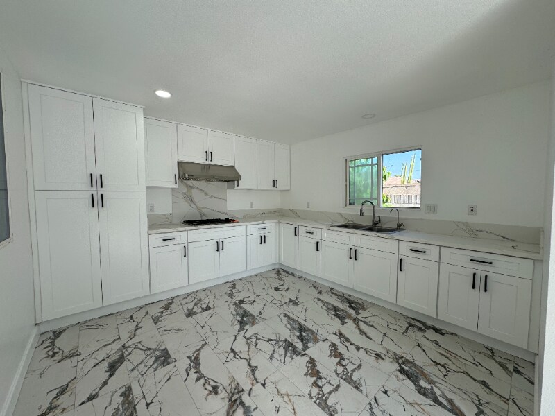 Foto principal - 6 W 4th St