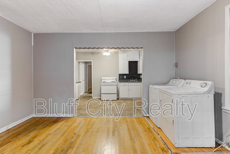 Foto principal - 2567 Madison Ave