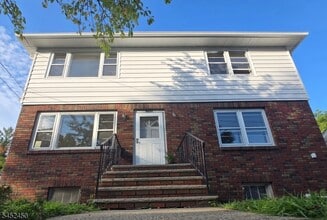 Building Photo - 384 Delawanna Ave