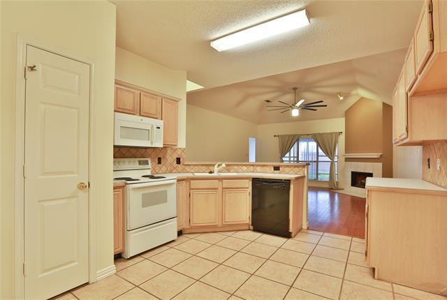 Foto del edificio - 7836 Armor Ln