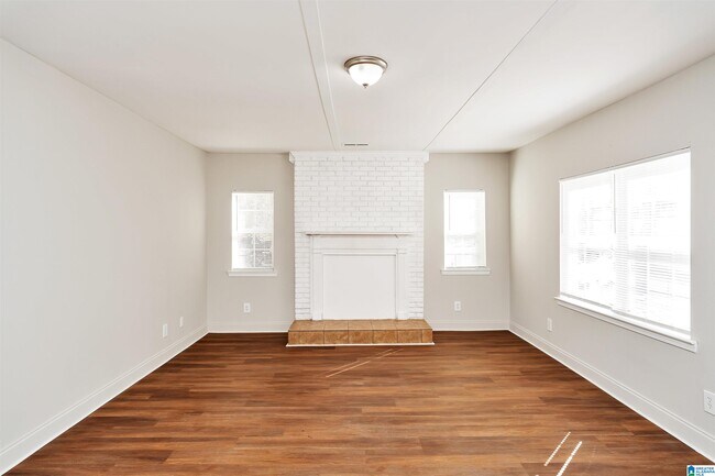 Foto del edificio - 3300 King St