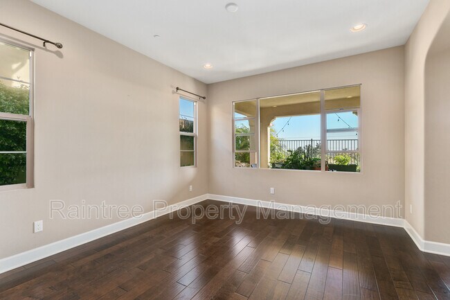 Building Photo - 1513 White Sage Way