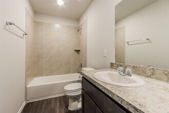 Building Photo - 13580 White Ibis St