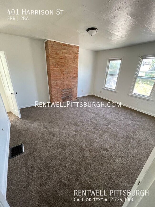Building Photo - 3 Bedroom Home in Glassport (Section 8 Not...