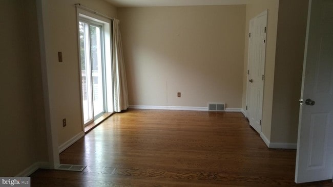 Building Photo - 537 Southview Ave