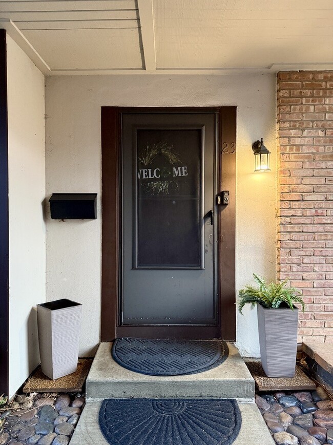 Foto del edificio - 1750 Henley St