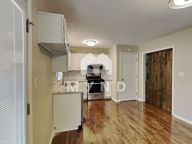 Foto del edificio - 3 br, 2 bath House - 77 Wendy Way