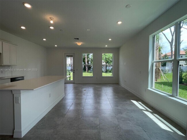 Building Photo - 6133 Rancho Ln
