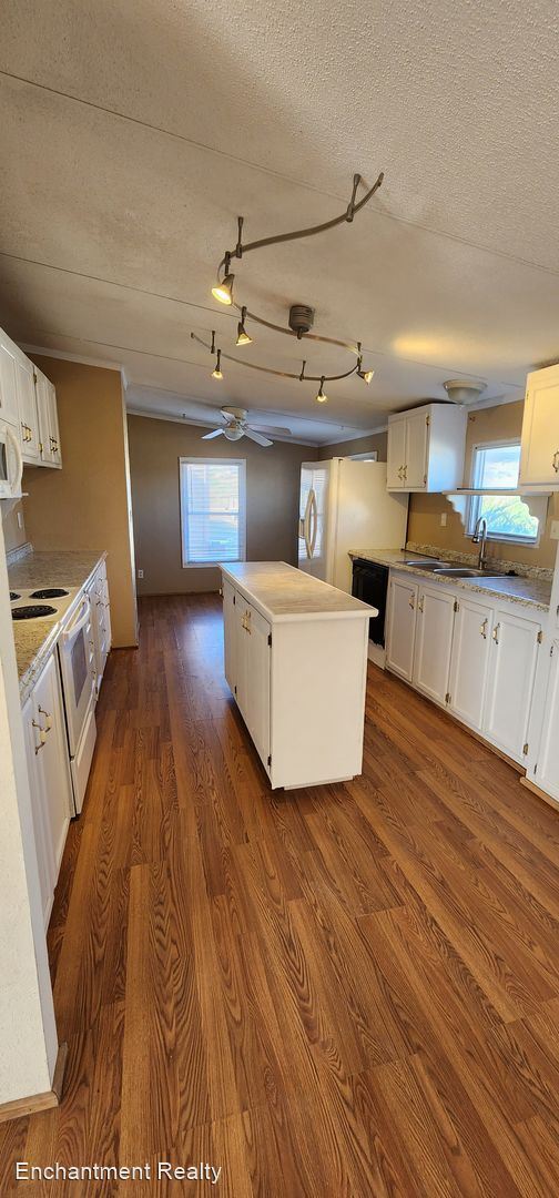 Foto del edificio - 5 br, 3 bath House - 170 Truck Bypass Rd