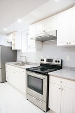 Building Photo - 12 New Haven Gate