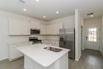 Building Photo - 1624 Boggy Crk Rnch Rd