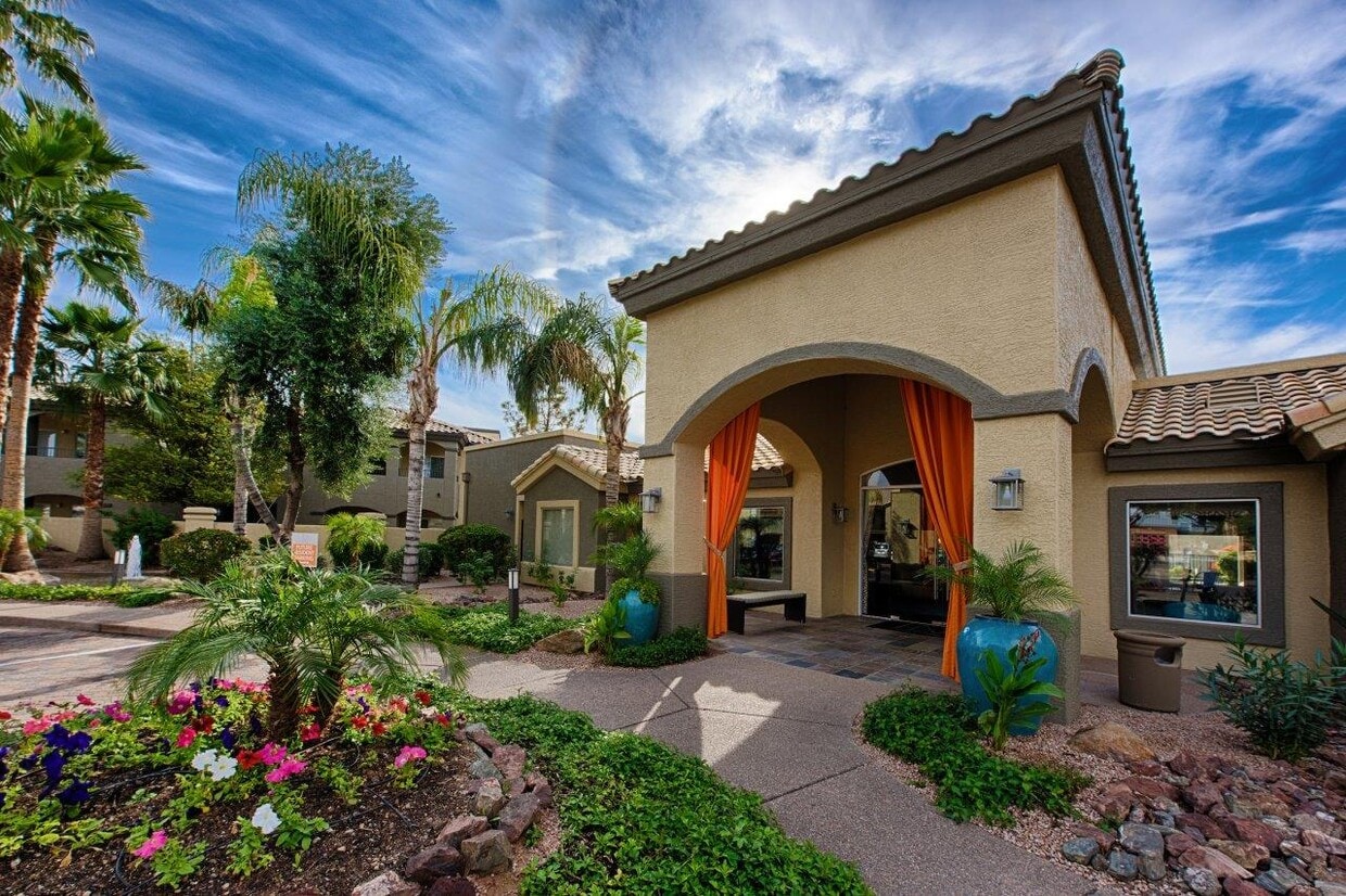 1333 W Guadalupe Rd