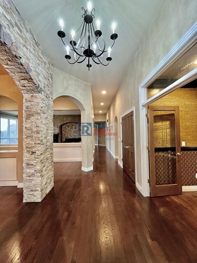 Foto del edificio - 5638 Red Fern Ct