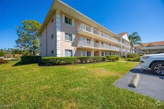 Building Photo - 5980 Amherst Dr