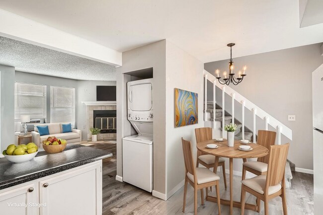 Foto del edificio - 2-Story Copper Ridge Townhome with Balcony, Fenced Yard & RTD Access