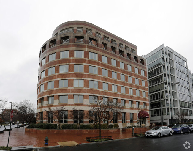 Primary Photo - Whitman Place Condos