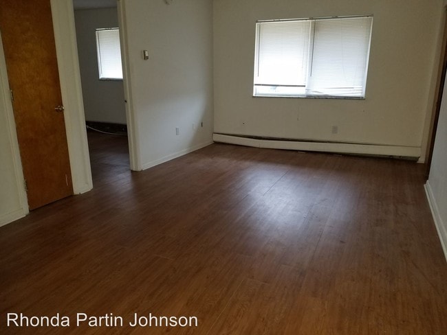 Building Photo - 3627 Delphos Ave