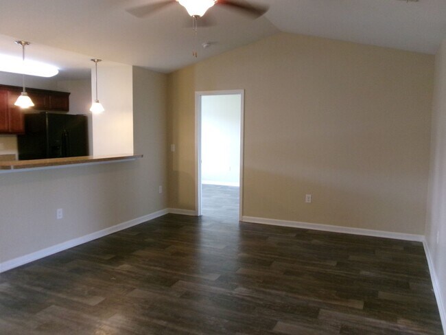Foto del edificio - 3 bedroom, 2 bath home conveniently located in Conway