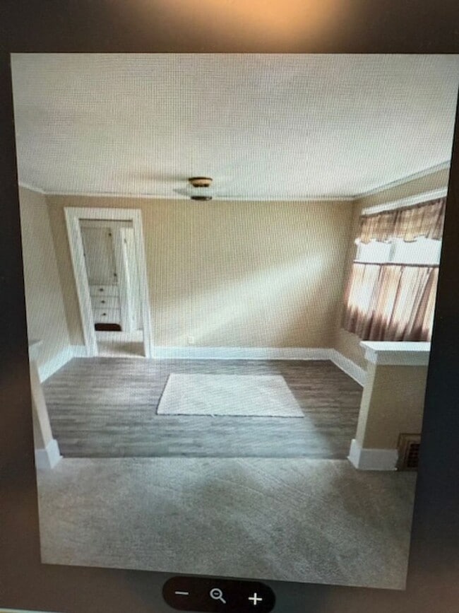 Building Photo - 1212 N Frink St