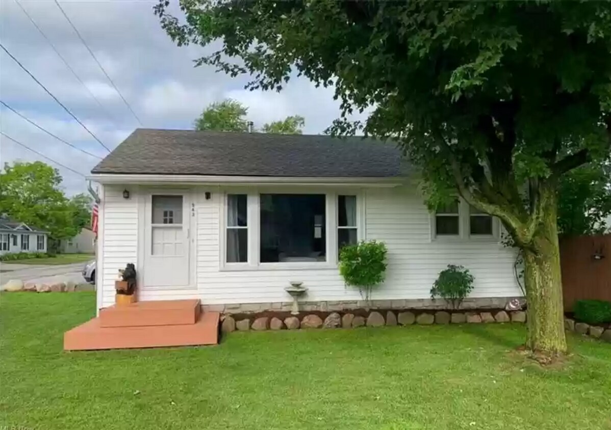 Primary Photo - Spacious Two bedroom in Painesville!