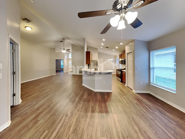 Building Photo - 33347 Irongate Dr