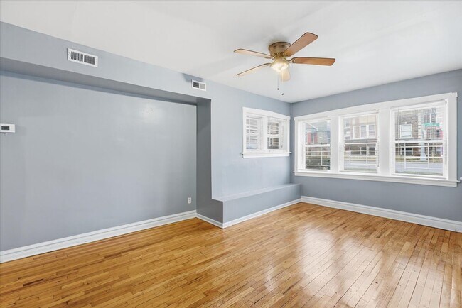 Foto del edificio - 5301 W Jackson Blvd