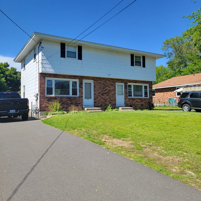Building Photo - 19 Quarry Dr