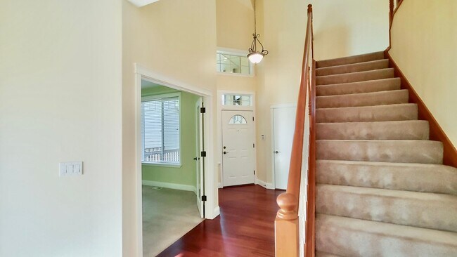 Foto del edificio - **$1000 OFF FIRST FULL MONTHS RENT**  Gorg...