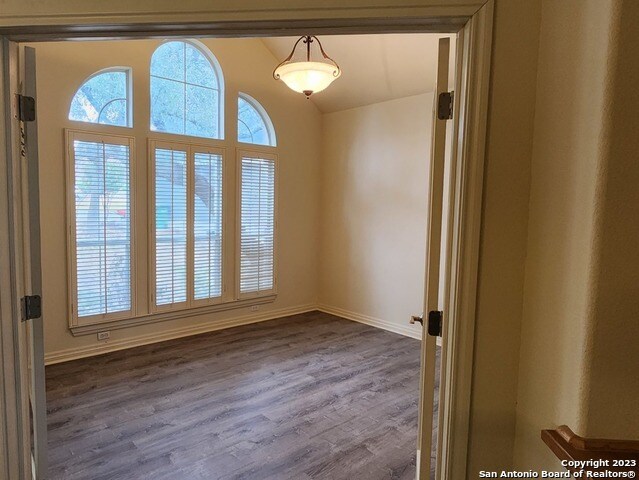 Building Photo - 1707 Alpine Cir