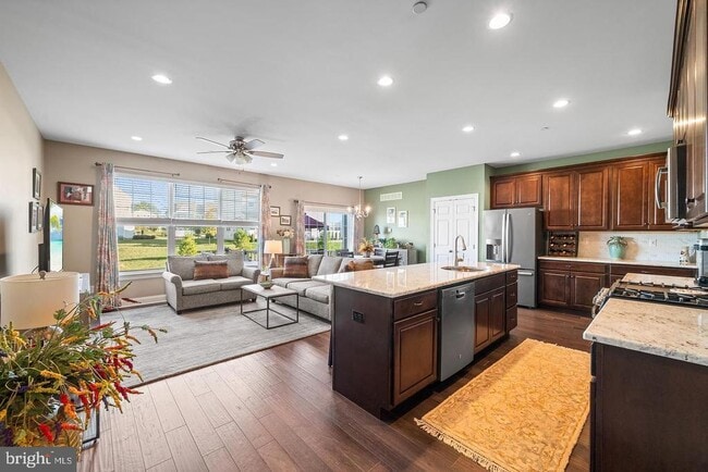 Foto del edificio - 317 Ridgewood Dr