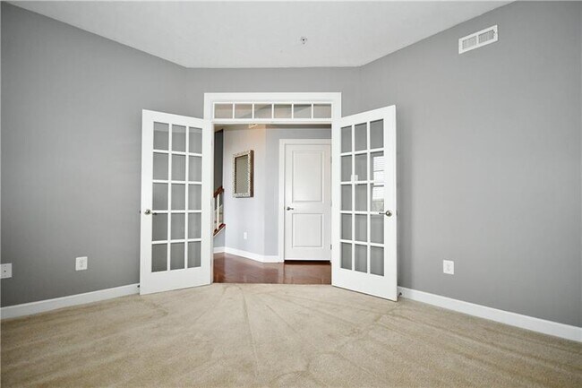 Building Photo - 1291 Newbury Highland