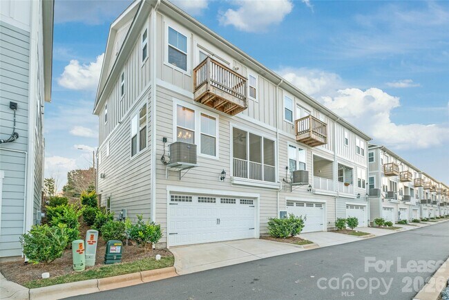 Foto del edificio - 554 Amalfi Dr