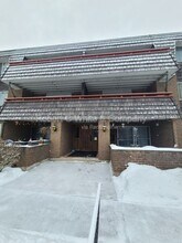 Building Photo - 12 Stony Brook Dr