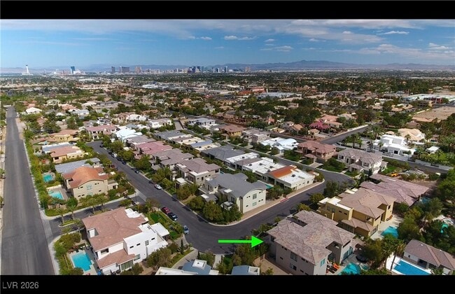 Foto del edificio - 7518 Yonie Ct