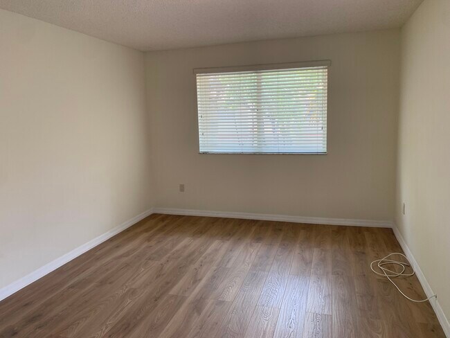Building Photo - 4447 NW 98th Ave