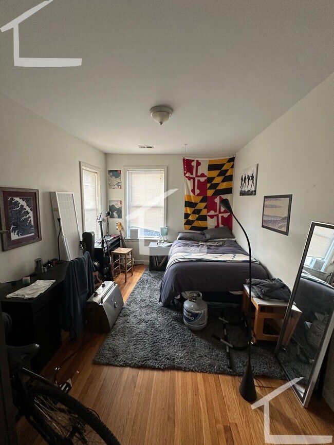 Foto del edificio - 15 Farrington Ave